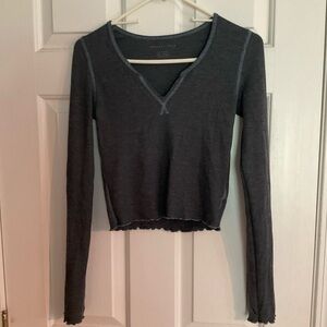 American Eagle long sleeve cropped top. XS.  Dark Gray.
